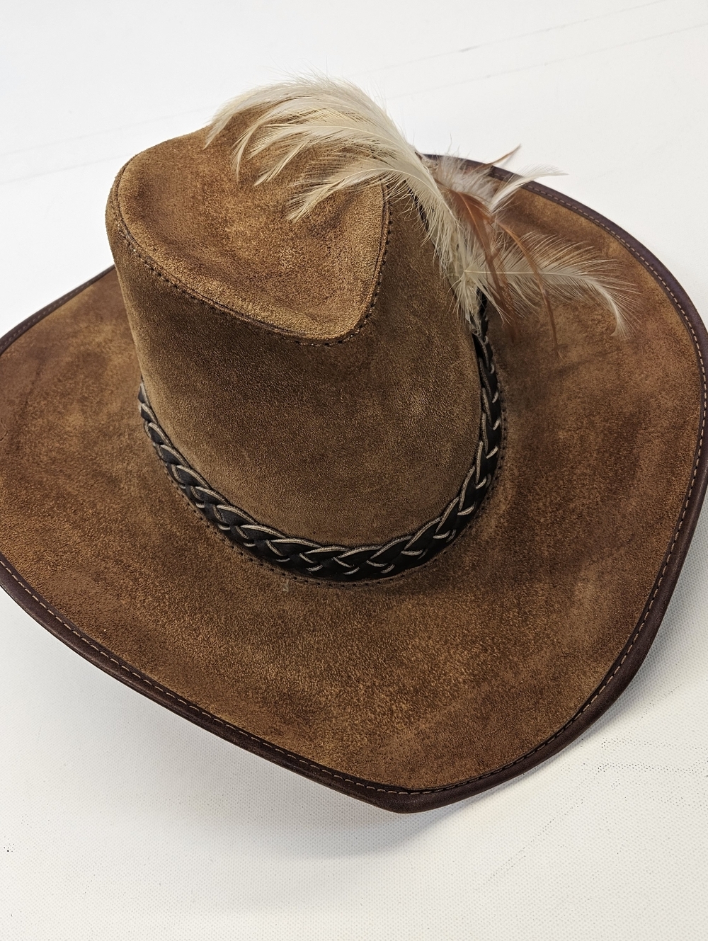SAN ZENO LEATHER hand made vintage PLAINSMEN  leather cowboy hat feathers
